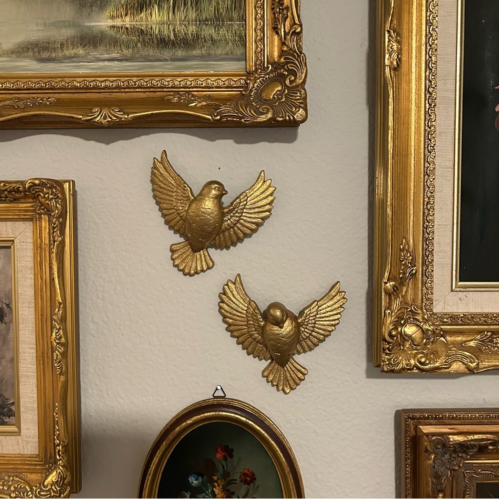 SOLD Vintage Burwood doves wall decor set